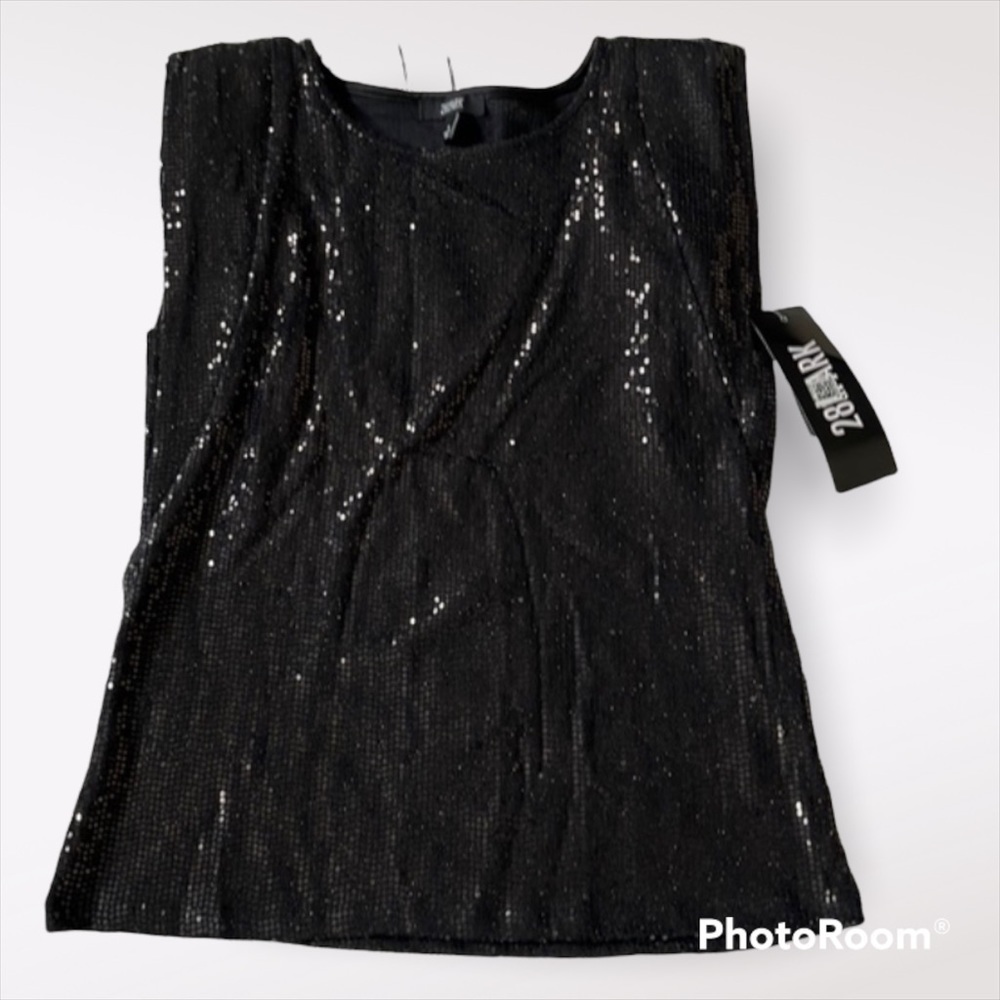 28th & Park Metallic black padded shoulder top size Small